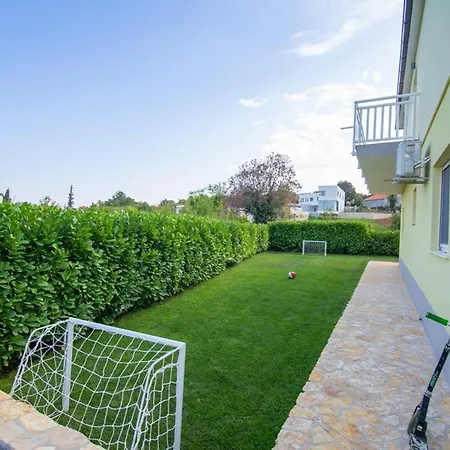 펜션 Kristia